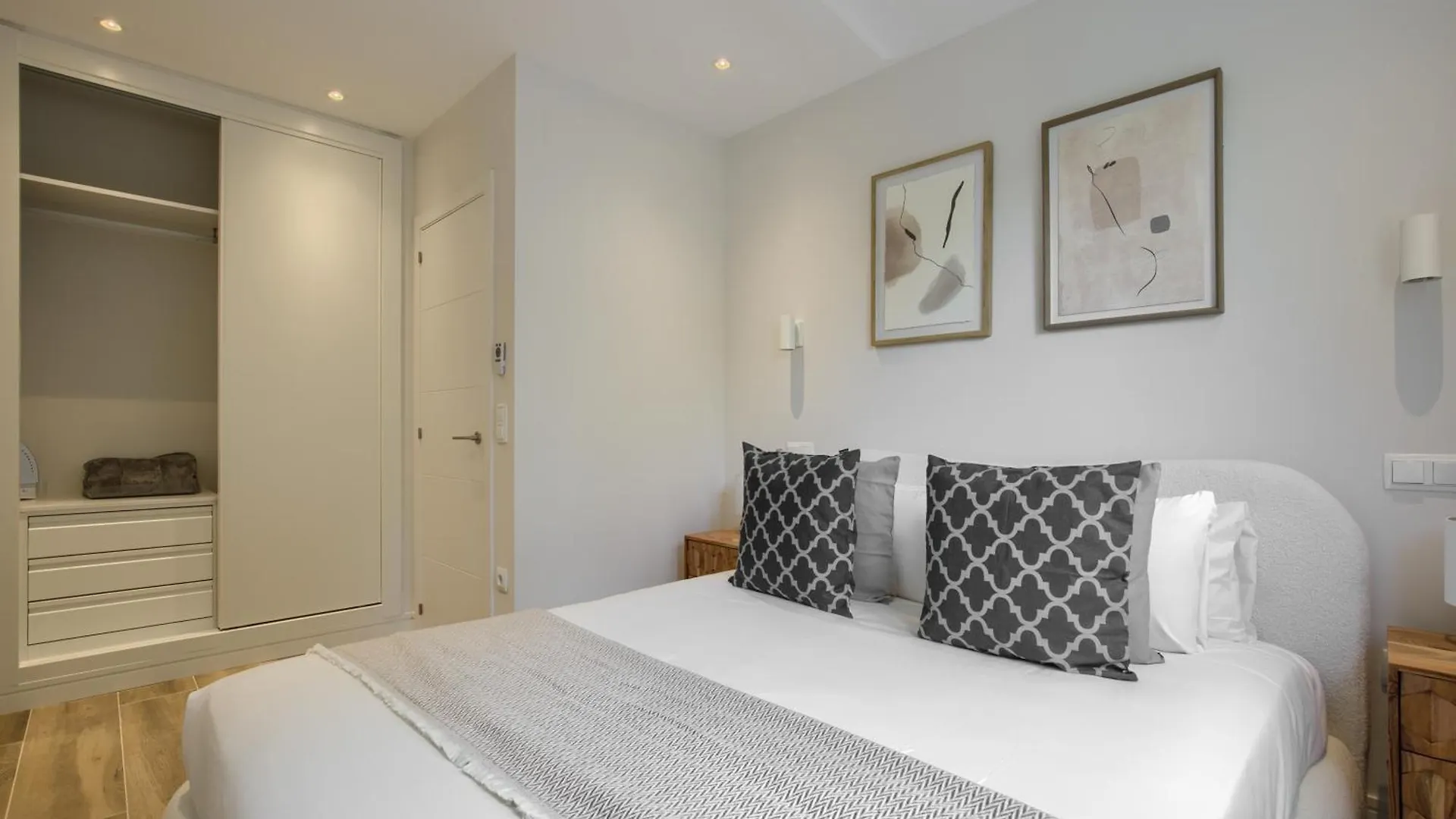 Apartament Dobo Madrid Pinar Aptos Temporales Hiszpania