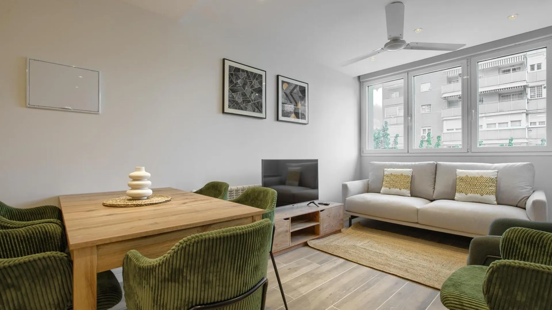 Dobo Madrid Pinar Aptos Temporales Apartment