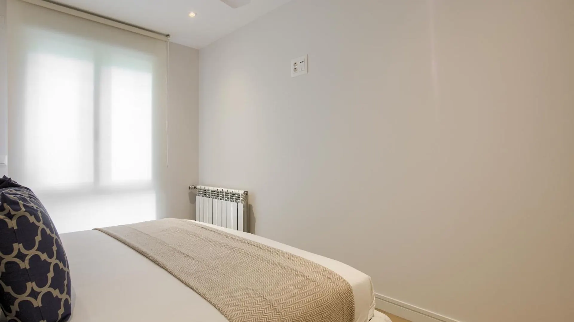 Dobo Madrid Pinar Aptos Temporales 0*,  Spain